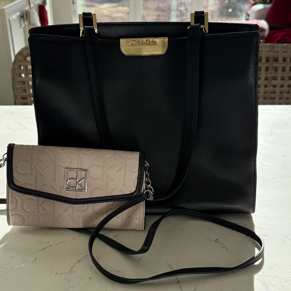 Calvin Klein Black and Tan Shoulder Bag Set